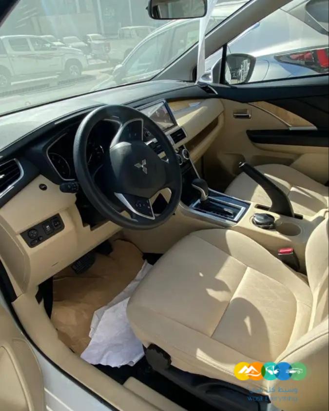 ميتسوبيشي اكسباندر 1500 – جنوط مخمل – 2024