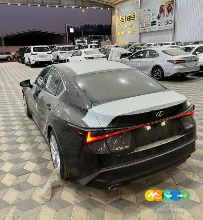 لكزس IS 300 AA – بريمي – 2024