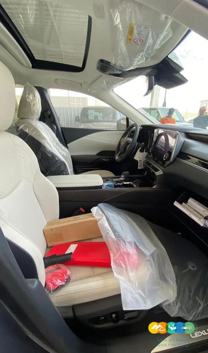 لكزس RX 350 AA – بريمي – 2024 اصفار