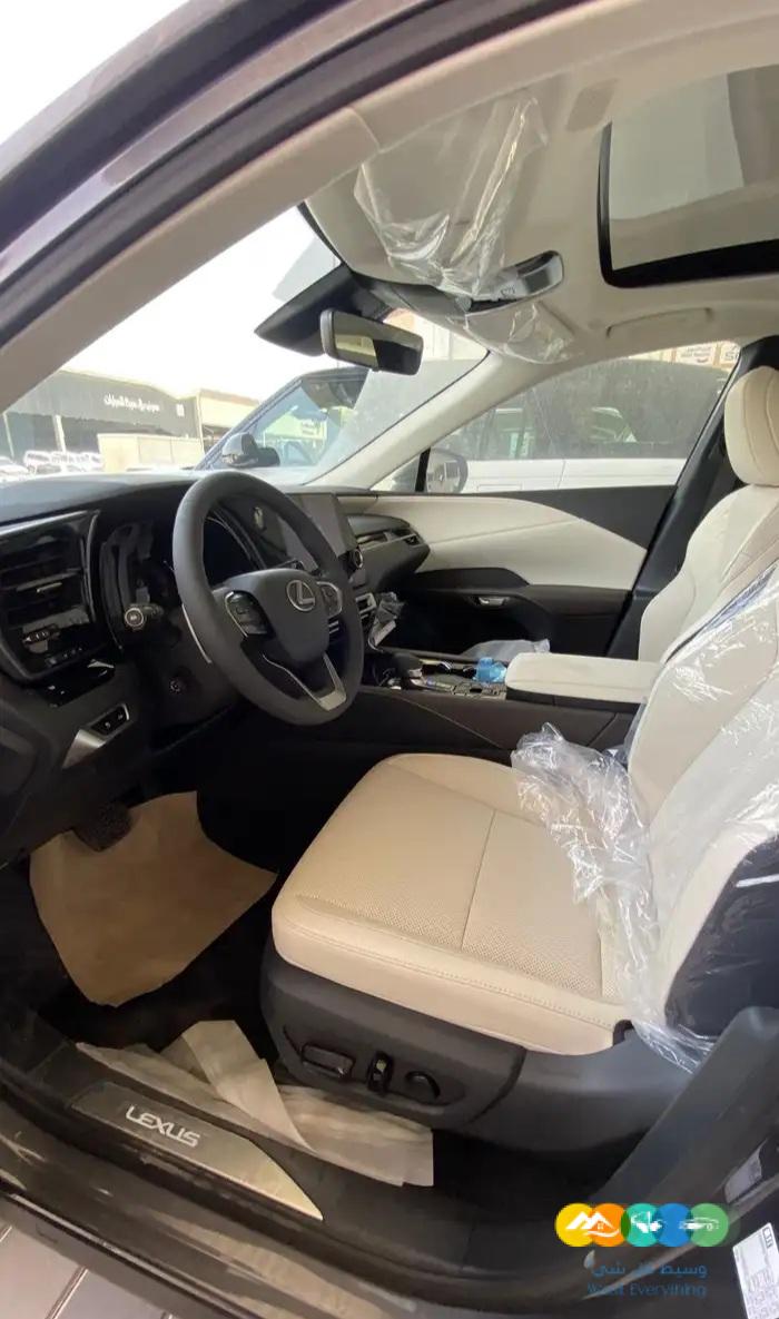لكزس RX 350 AA – بريمي – 2024 اصفار