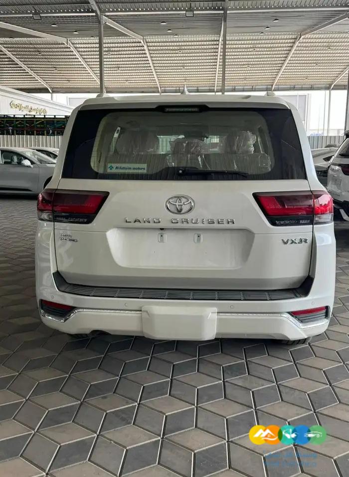 في اكس VX- مخمل – بريمي – 2023