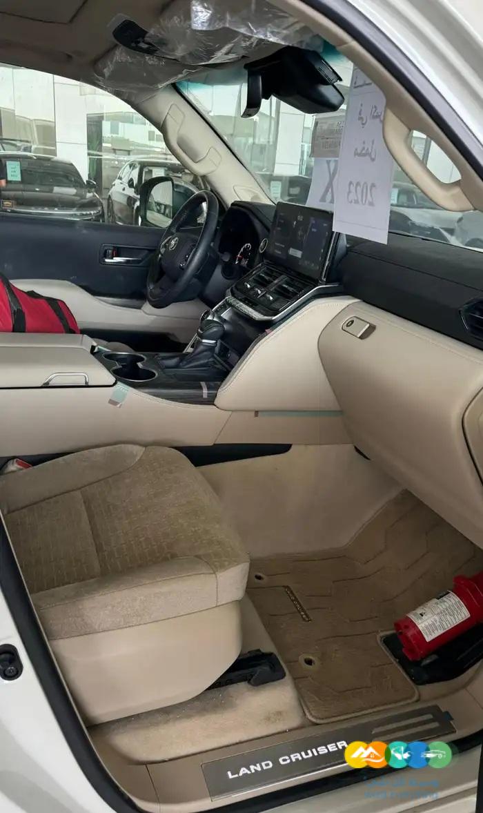 في اكس VX- مخمل – بريمي – 2023