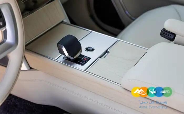 رنج روفر اوتوبايقرافي 6 سلندر اصفار 2024 تحت الضمان