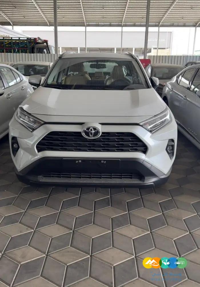 راف فور XLE – بنزين 2.5 – بريمي – 2024