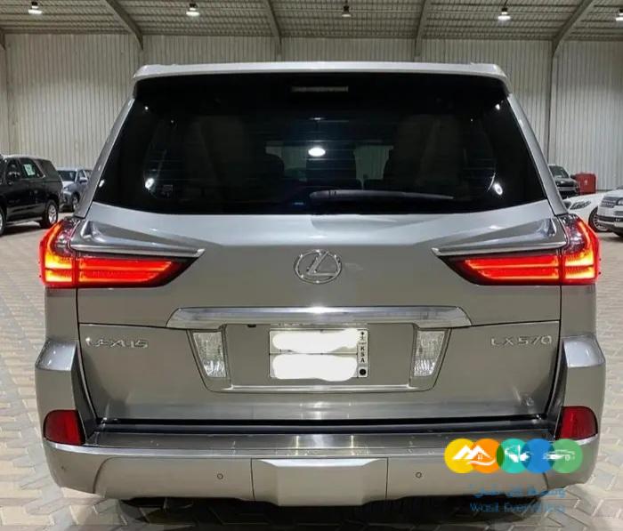 لكزس LX570 تيتانيوم 2017