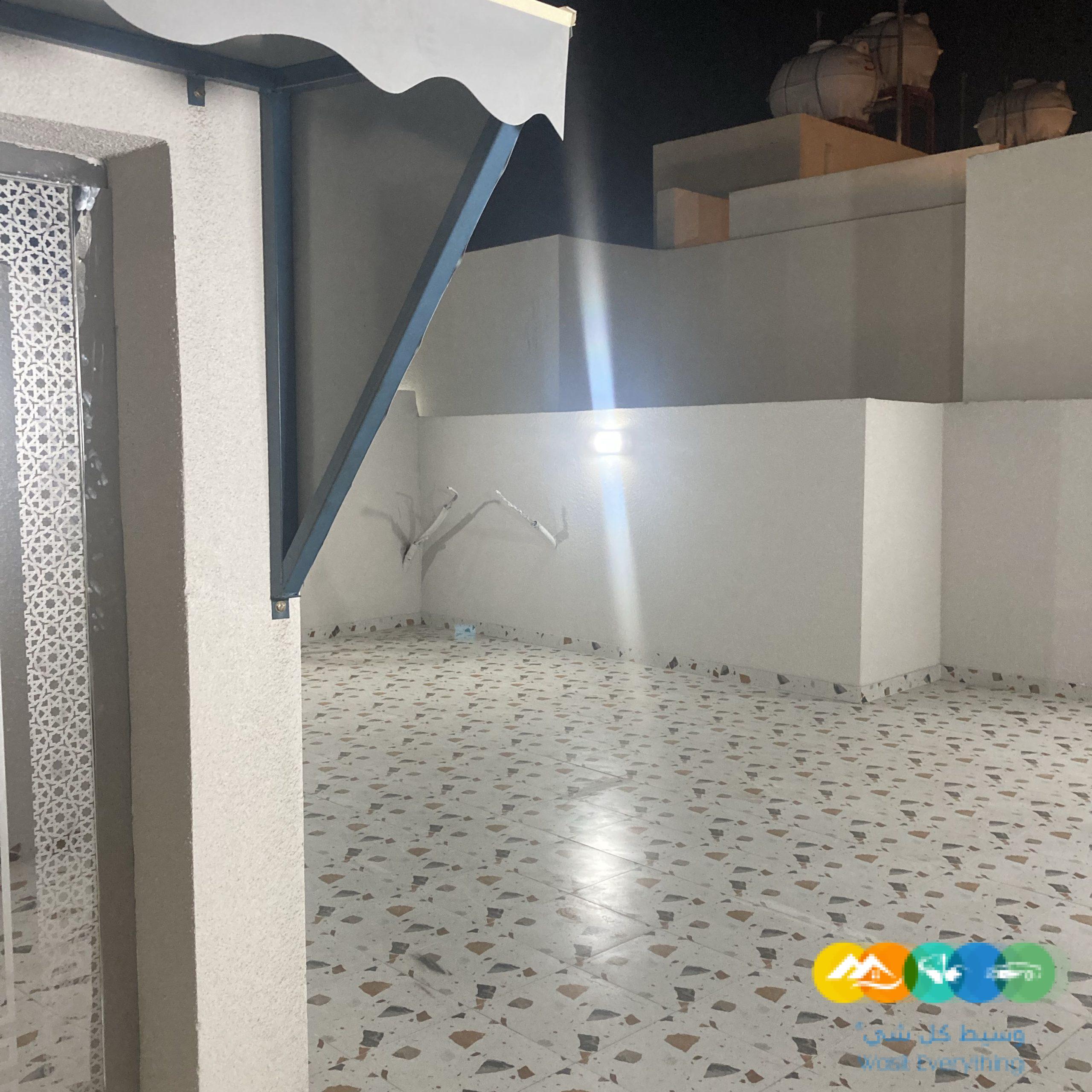 للبيع شقق دور ارضي وعلوي بمخطط حطين حي الروابي على مطل