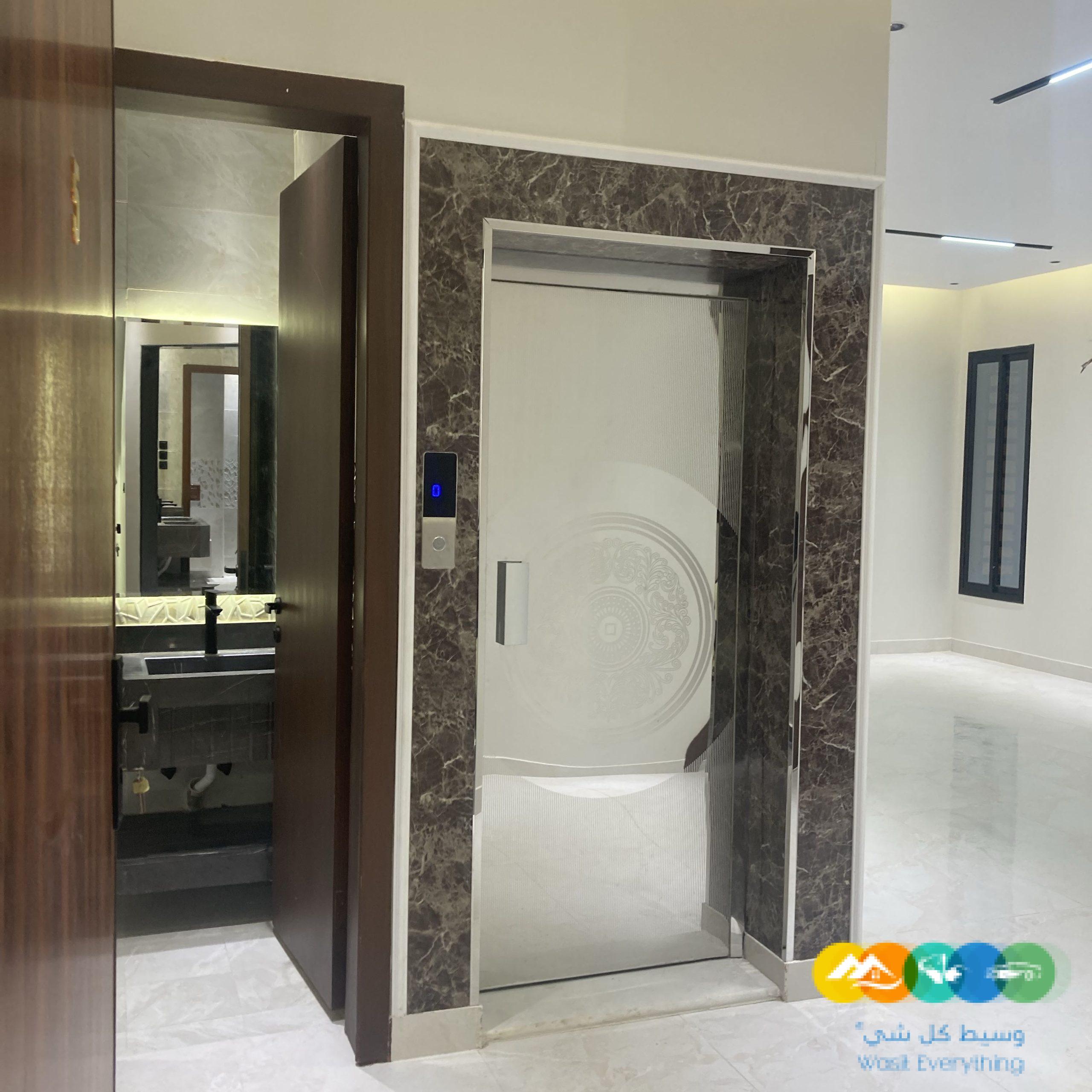 للبيع شقق دور ارضي وعلوي بمخطط حطين حي الروابي على مطل