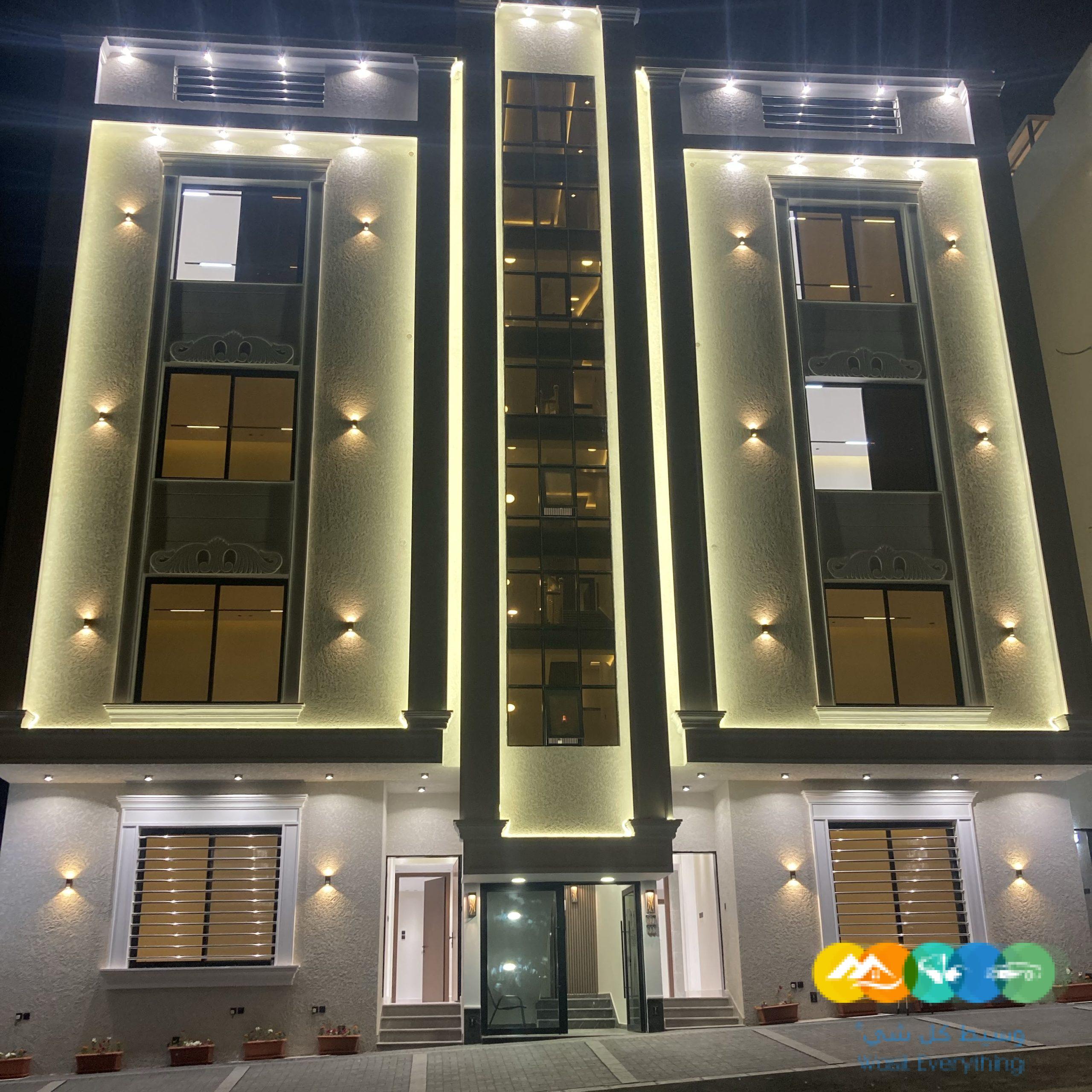 للبيع شقق دور ارضي وعلوي بمخطط حطين حي الروابي على مطل