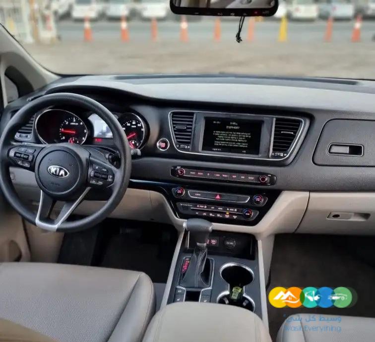 كيا كرنفال 2020 ديزل 11 راكب