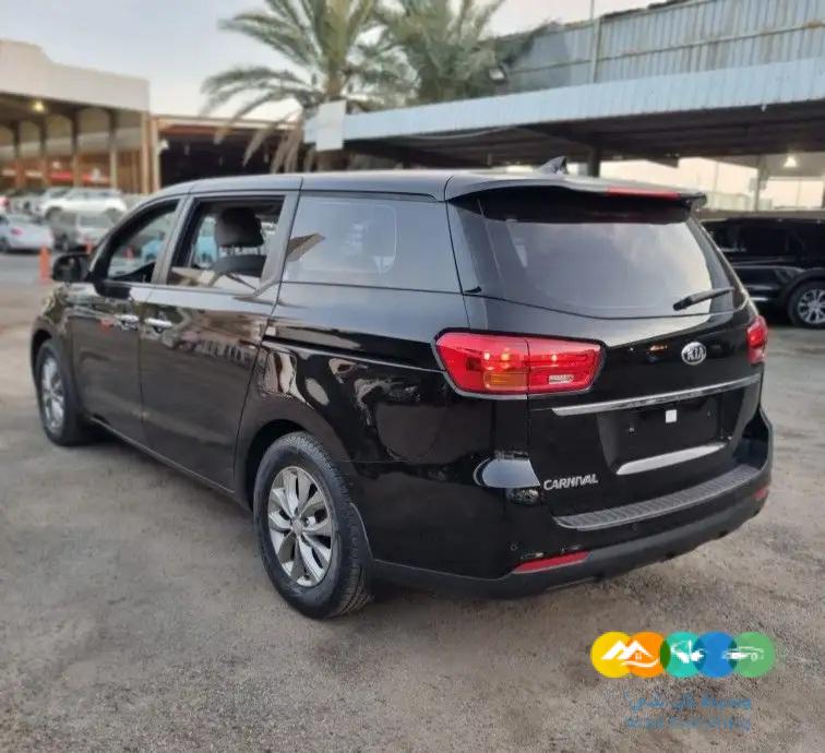 كيا كرنفال 2020 ديزل 11 راكب