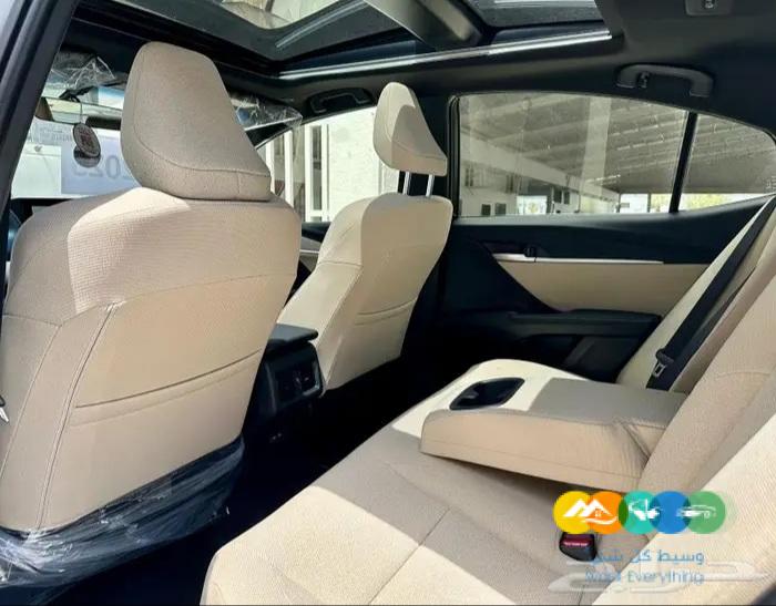 تويوتا كامري LE 2025 هايبرد بالنقد والتقسيط