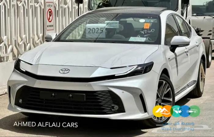 تويوتا كامري LE 2025 هايبرد بالنقد والتقسيط