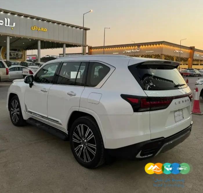 لكزس LX600 – BB موديل 2022