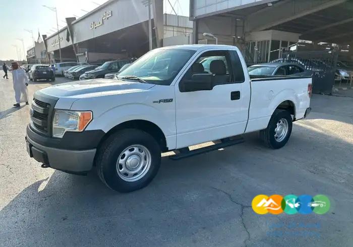 فورد F150 غماره نظيف ممشى قليل موديل 2013