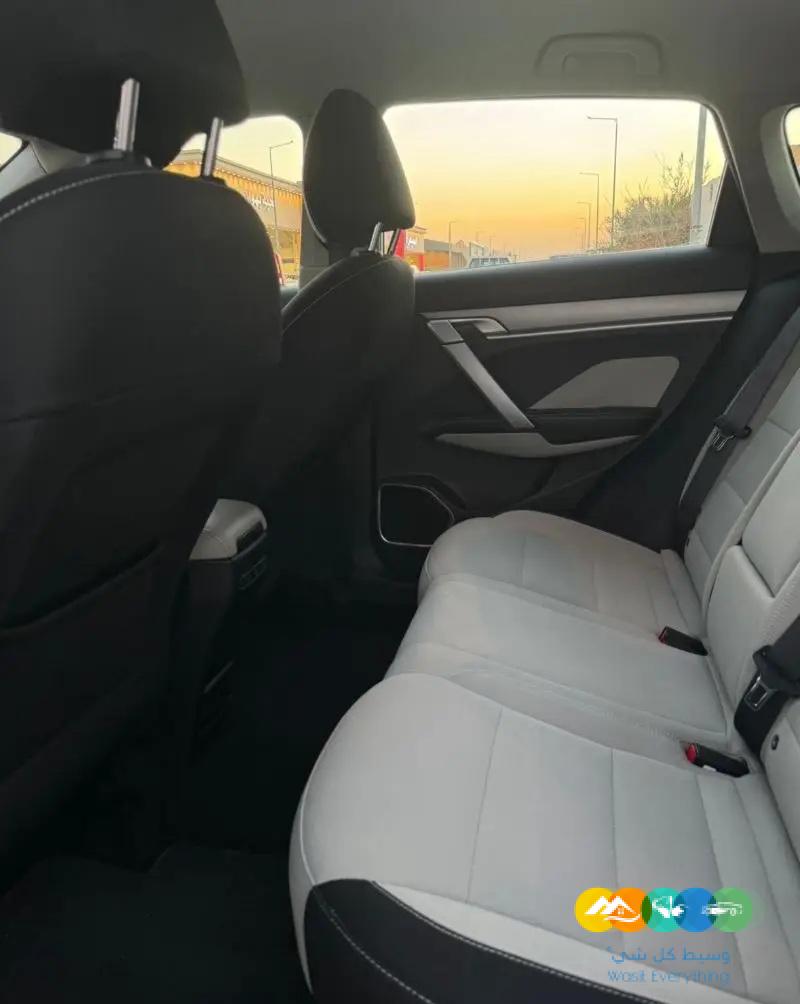 جيلي كولراي 2021