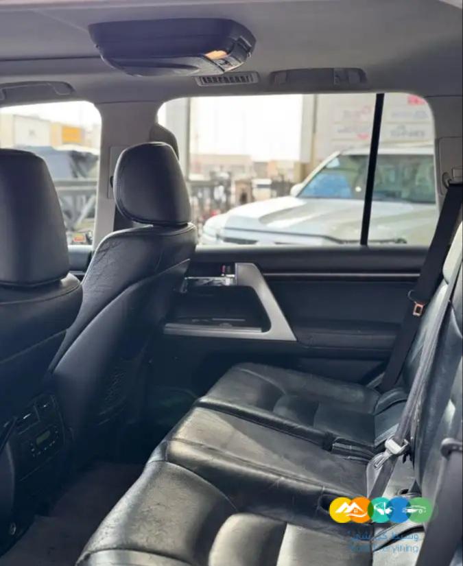 لاندكروزر – في اكس ار – 2012 – فل كامل / تم البيع