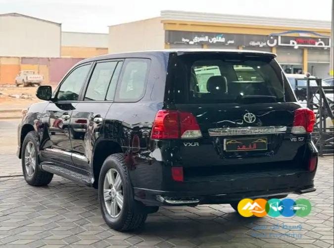 لاندكروزر – في اكس ار – 2012 – فل كامل / تم البيع