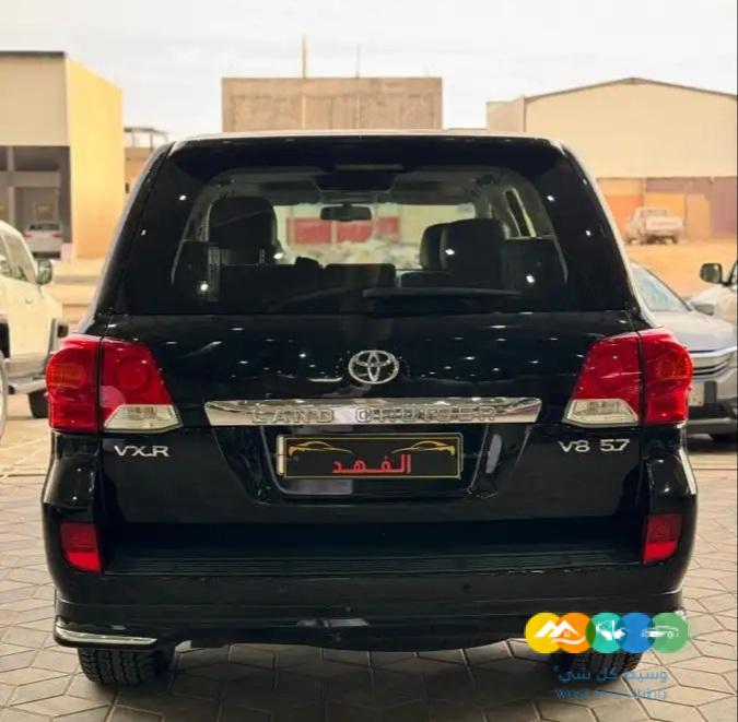 لاندكروزر – في اكس ار – 2012 – فل كامل / تم البيع