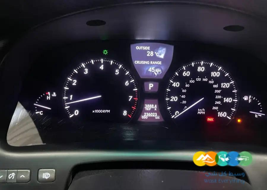 لكزس LS460 موديل 2011 فل كامل جدا نظيفه