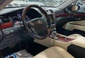 لكزس LS460 موديل 2011 فل كامل جدا نظيفه