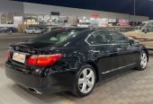 لكزس LS460 موديل 2011 فل كامل جدا نظيفه