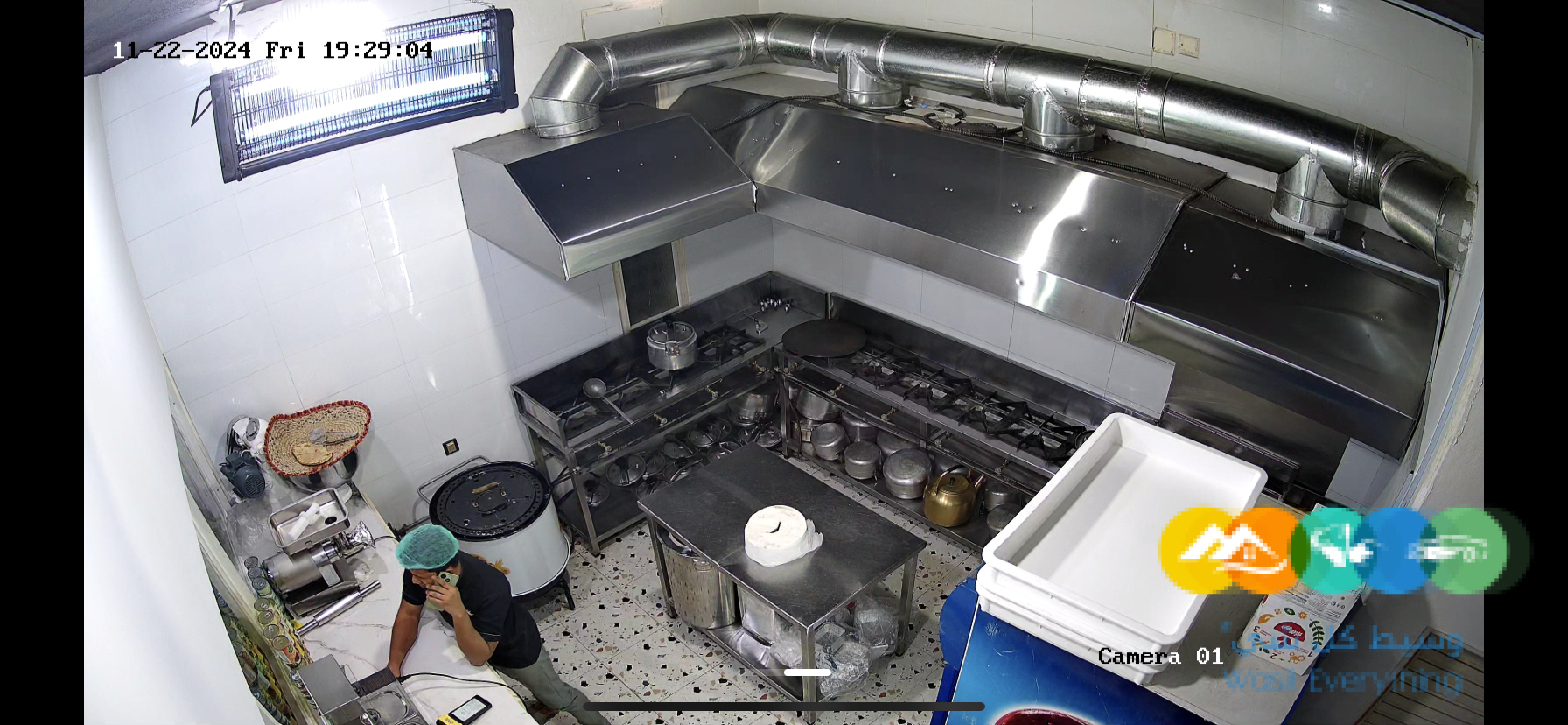 مطعم وديوانية لتقبيل مجهزة فتحتين