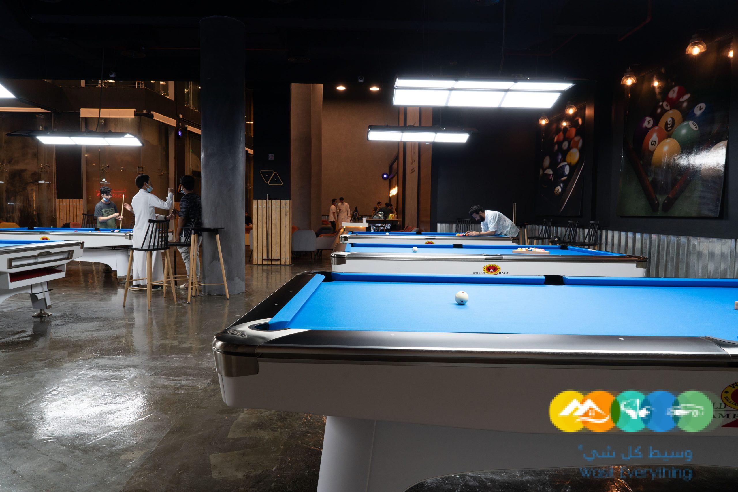 فرصة استثمارية محل للتقبيل صالة ألعاب وكافيه ومطعم