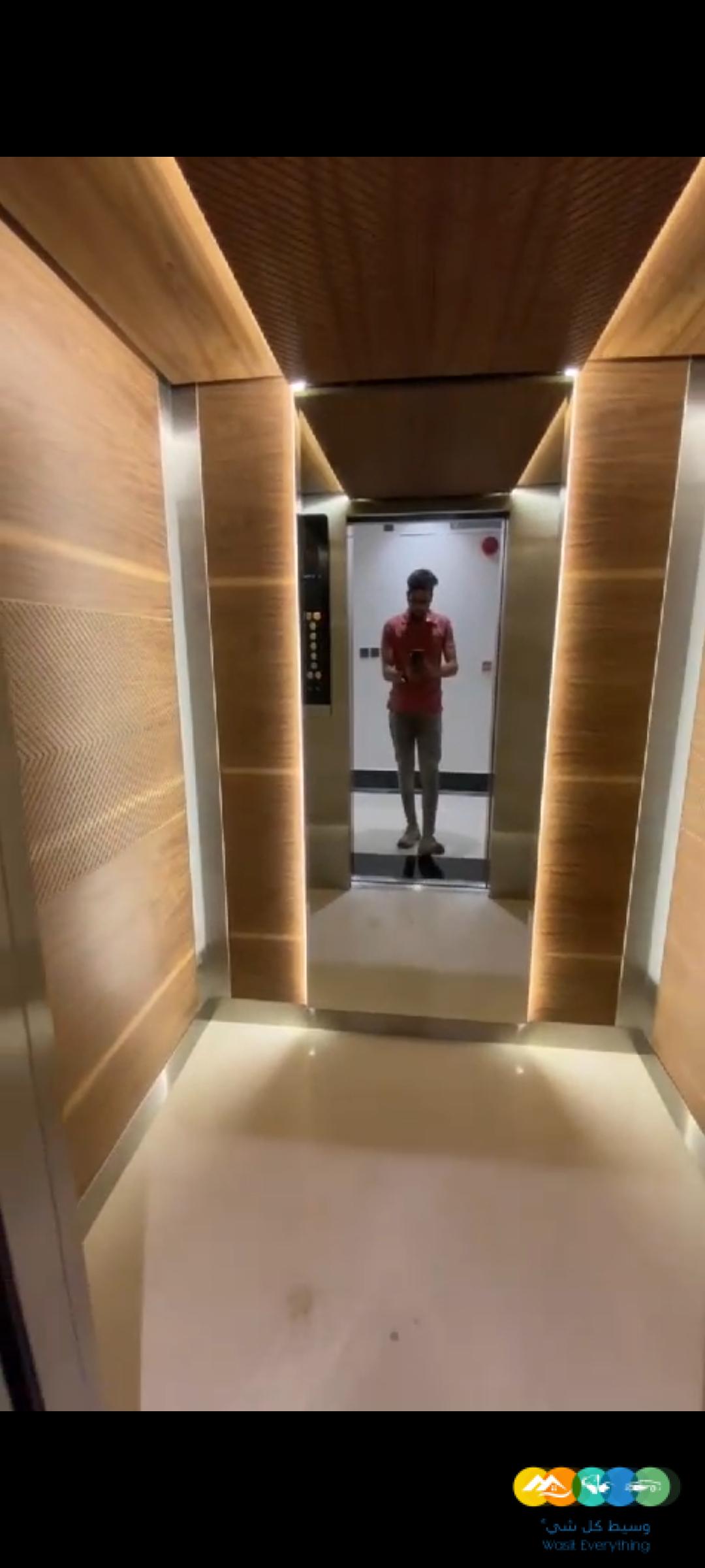 مصاعد توريد وتركيب وصيانه