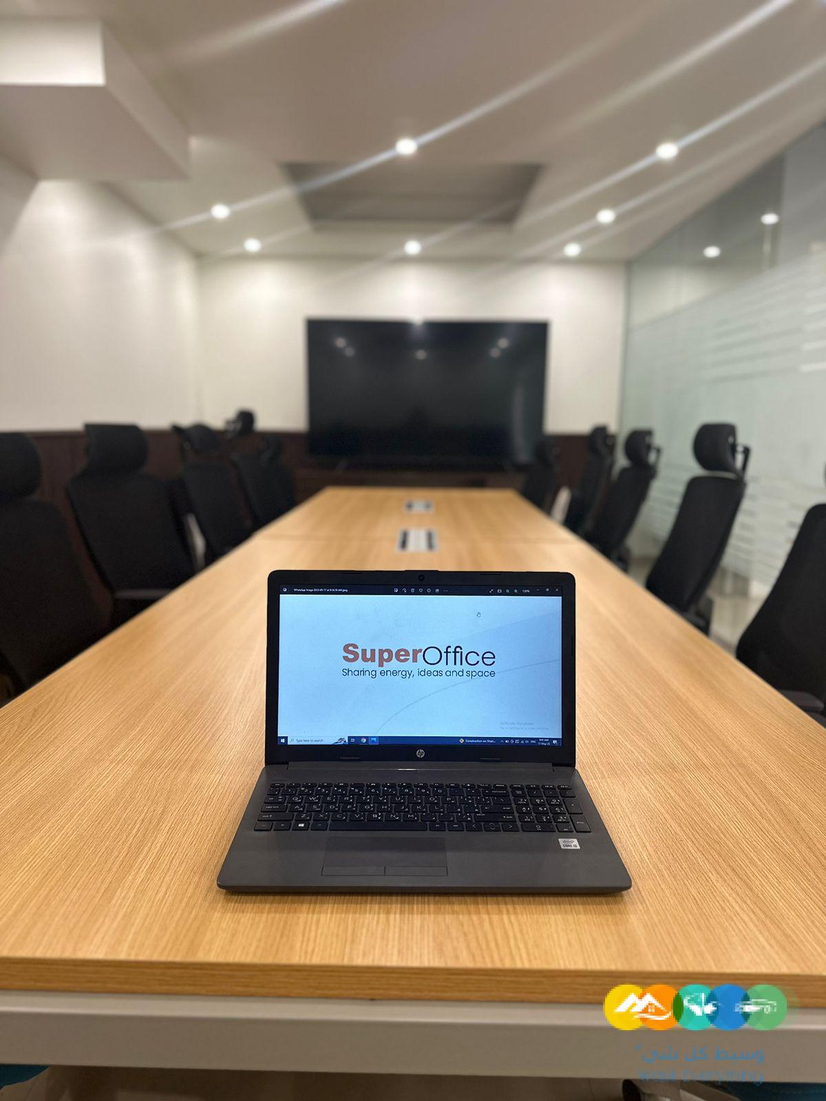 مكتب مؤثث جاهز للإيجار