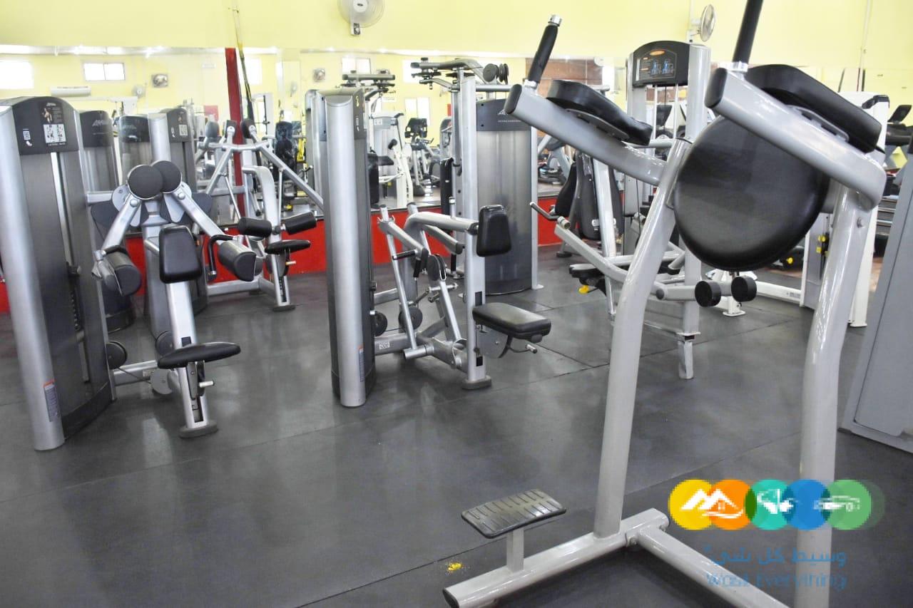 نادى رياضى للتقبيل