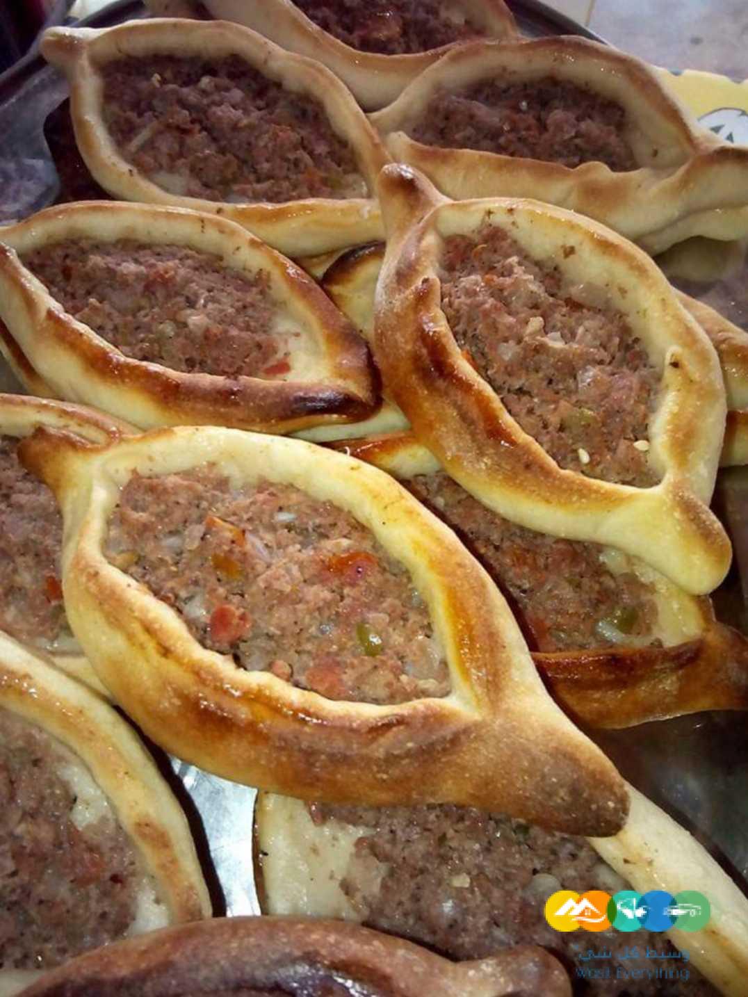 شيف معجنات مناقيش وميزات لبنانيه يبحث عن وظيفة