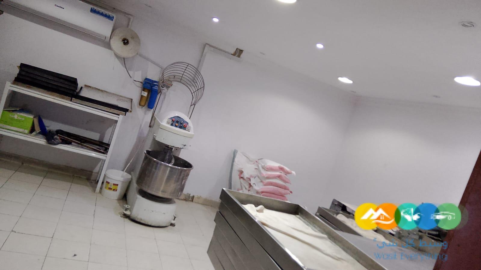 سلسلة نهر الامداد تعرض بيع فرعين سوبر ماركت من السلسلة