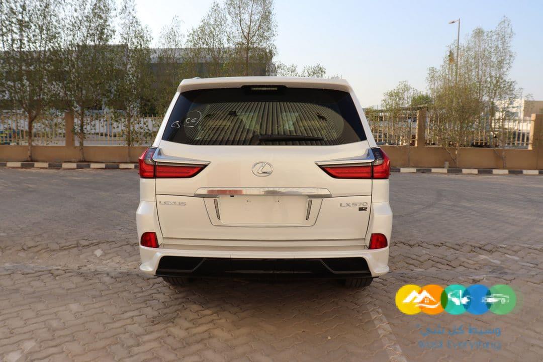 لكزس LX 570 موديل 2021 للبيع