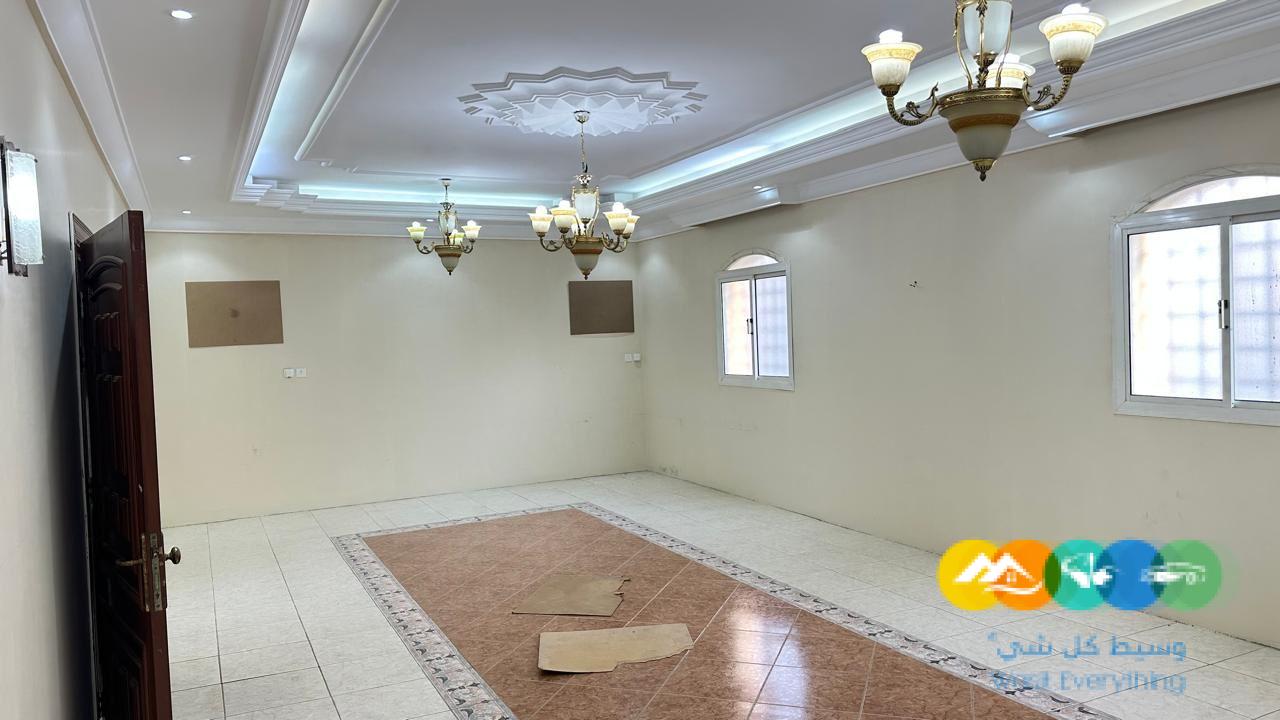 عمارة سكنية للبيع دورين بالملحق بجدة حي الاجواد