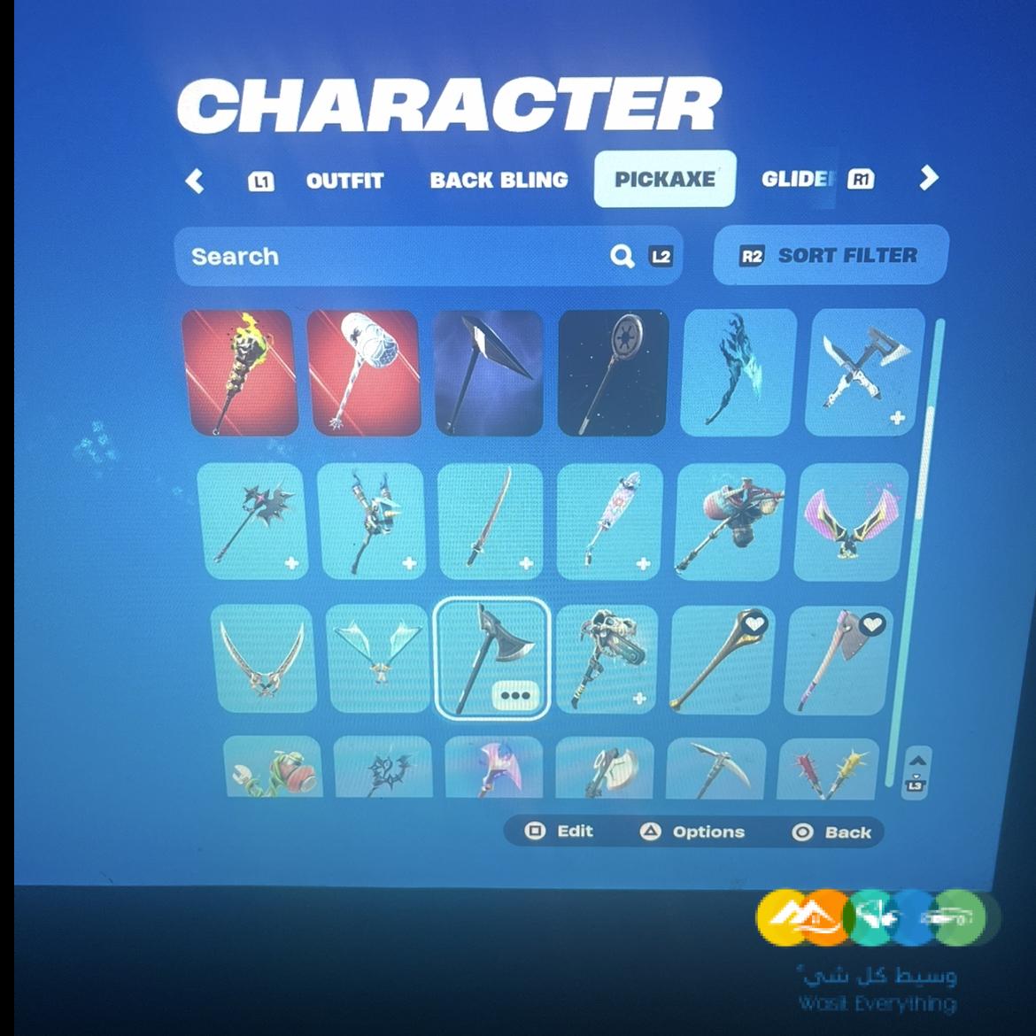 حساب مليء بسكنات ايتم شوب والحساب يحتوي فوق 100 سكن وال