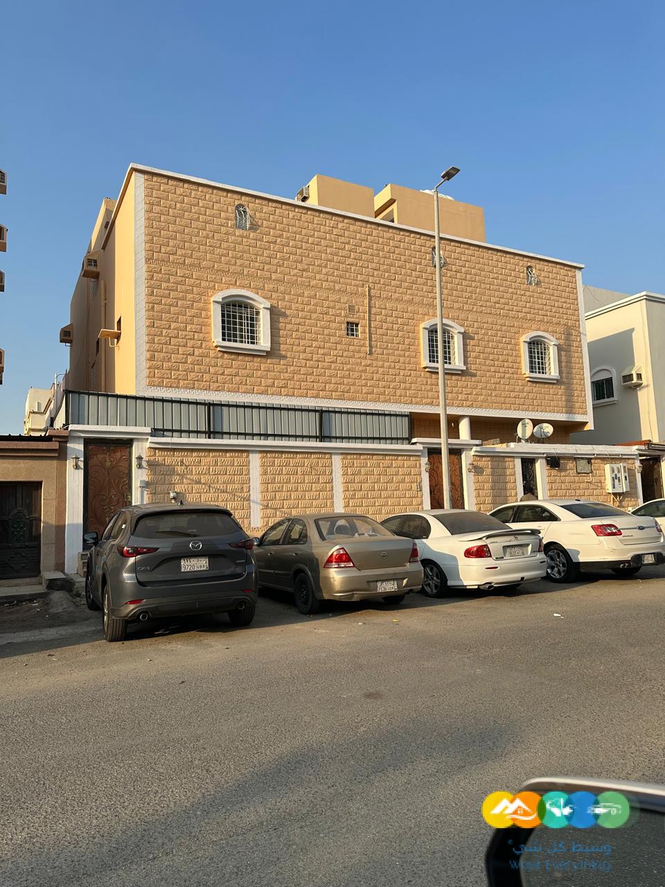 عمارة سكنية للبيع دورين بالملحق بجدة حي الاجواد