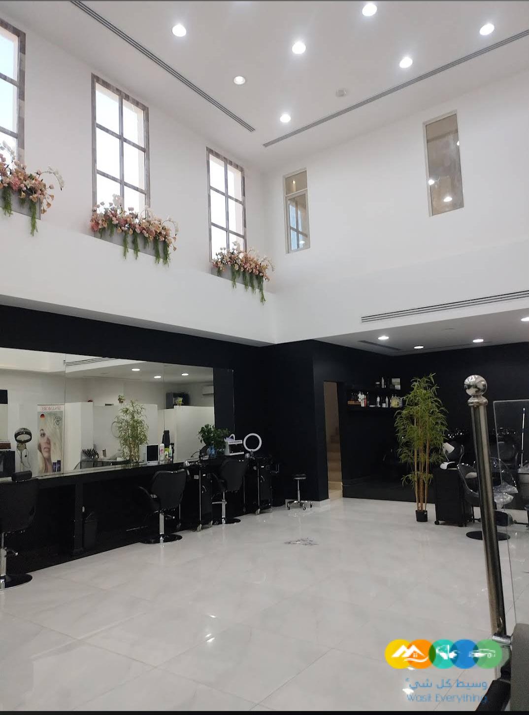 مشغل للتقبيل بكامل اجهزته و بحي اليرموك معه سكن موظفات