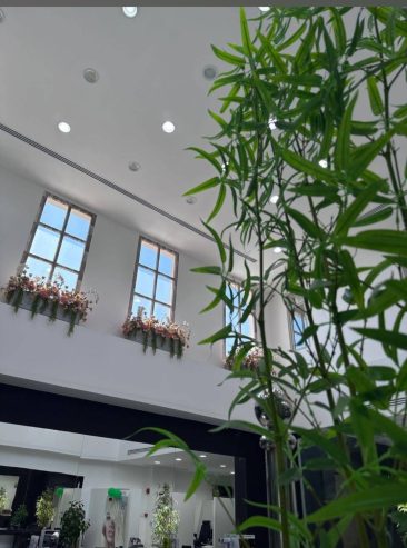 مشغل للتقبيل بكامل اجهزته و بحي اليرموك معه سكن موظفات