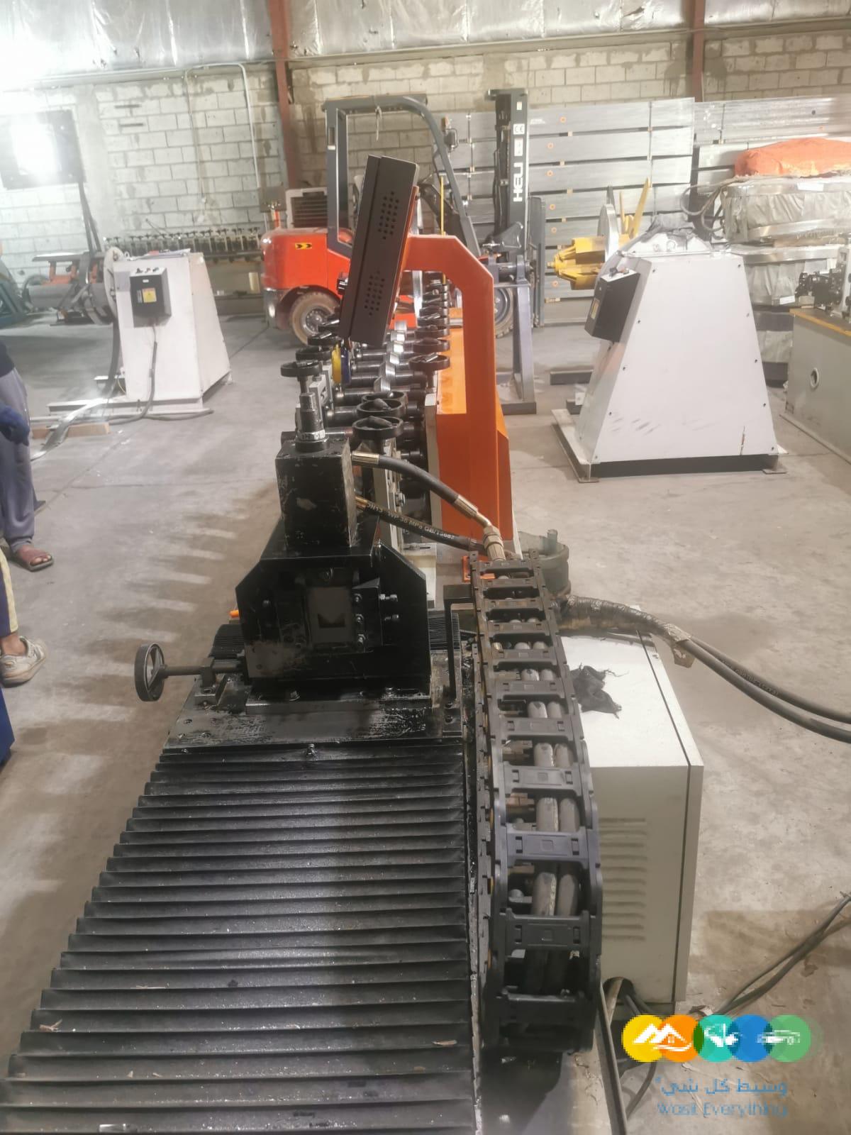 مصنع لصناعة اكسسورات الجبس بورد من الحديد