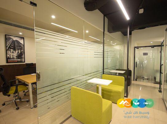 مكتب جاهز بالكامل – ثلاث فروع للاختيار