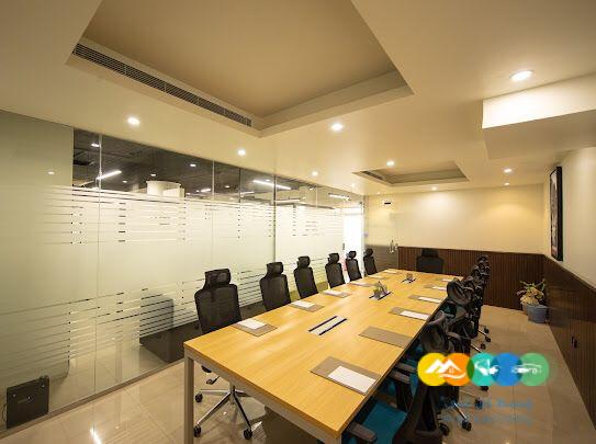 ابدأ مشروعك من موقع احترافي مجهز بالكامل