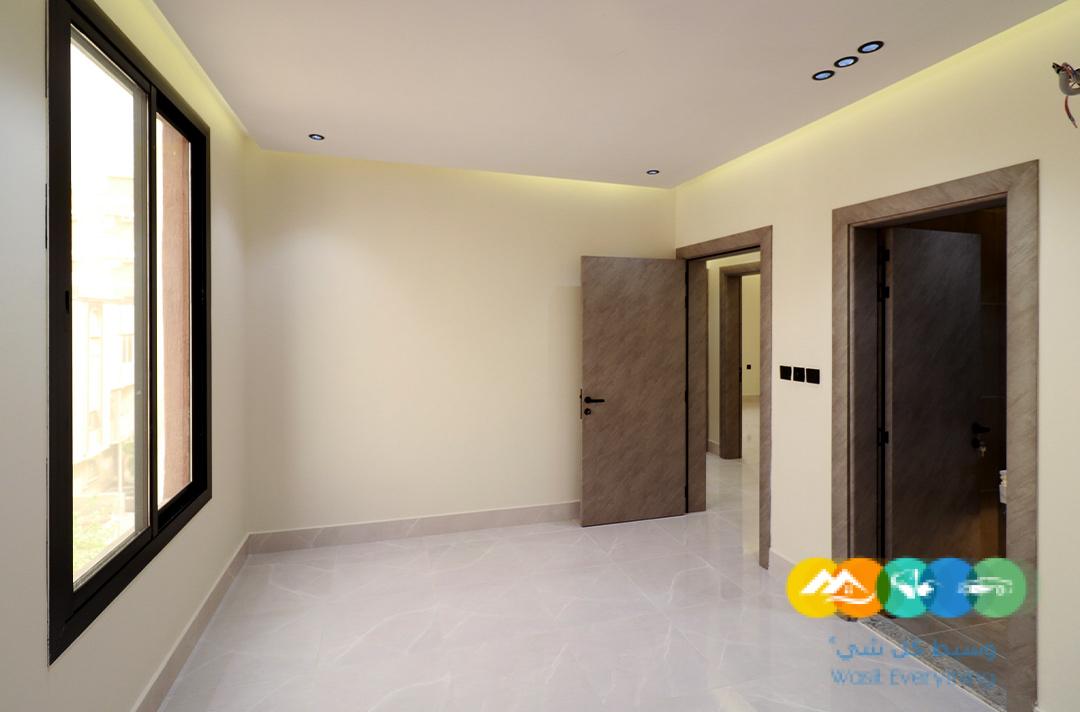 شقة 4 غرف بحي السلامة امامية بمدخلين للبيع أفراغ فوري