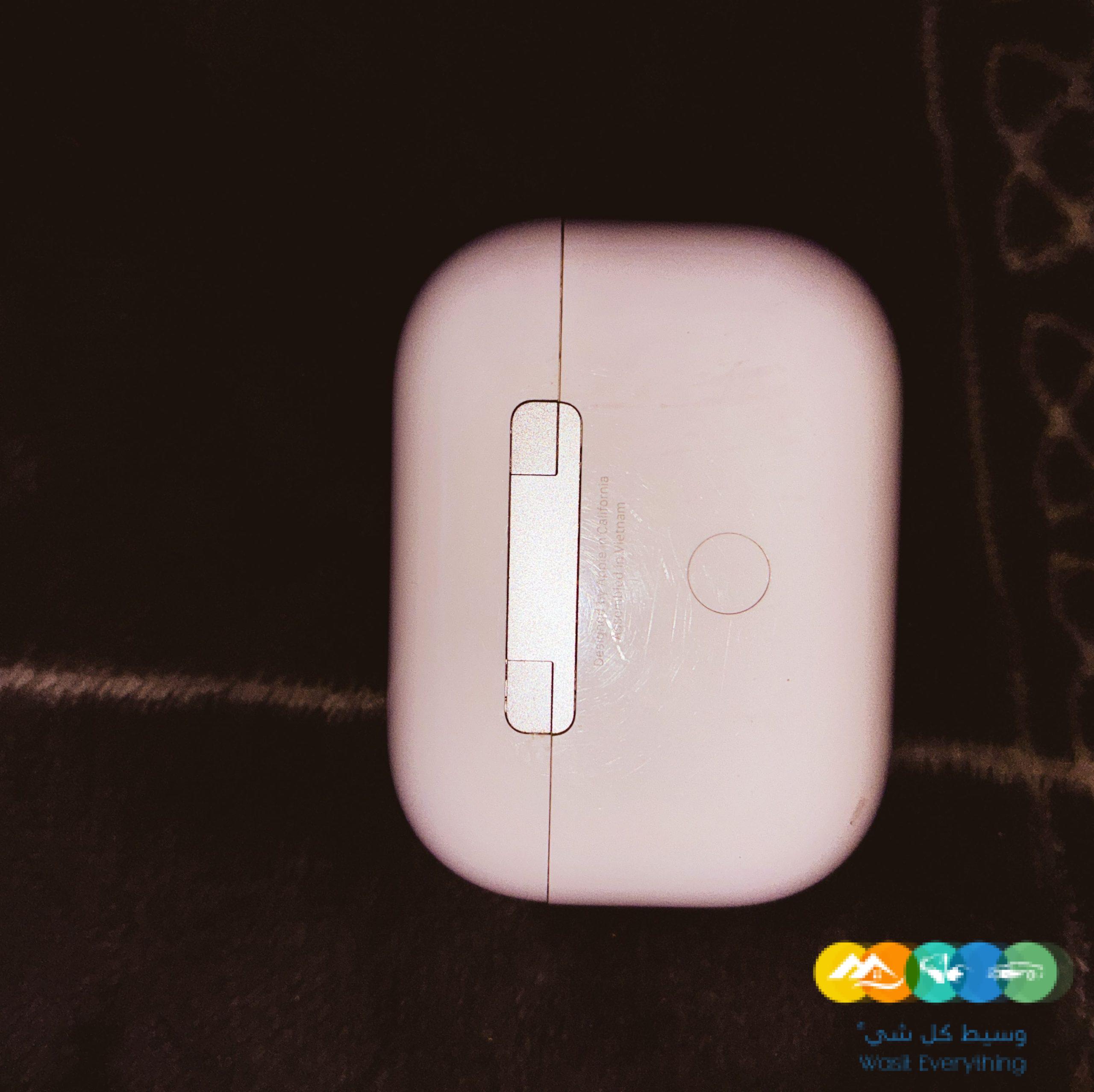 علبة شحن ايربودز برو الجيل الثاني شبه جديد