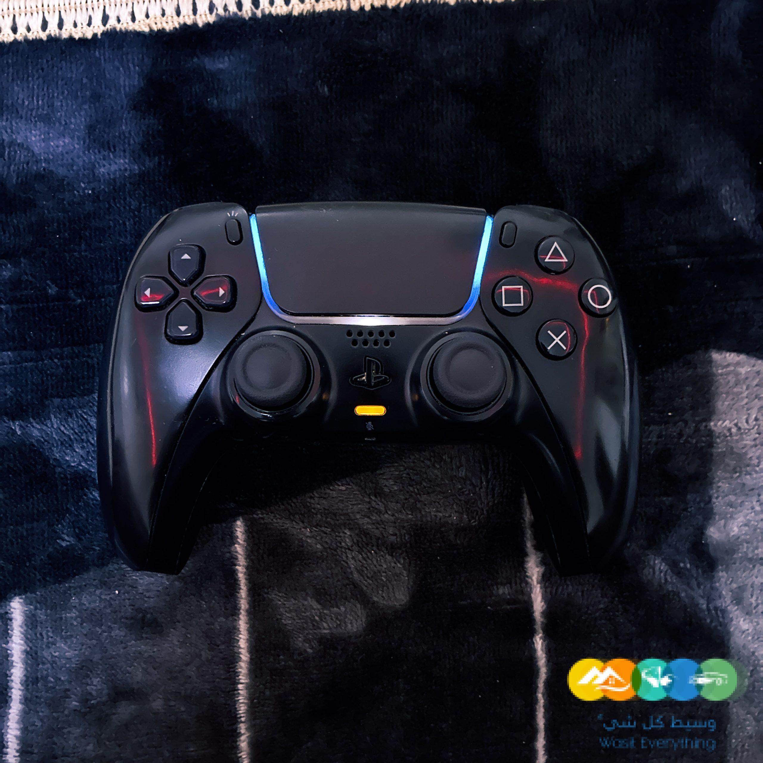 يد سوني 5 لون اسود نظيفة وشغالة عرض خاص