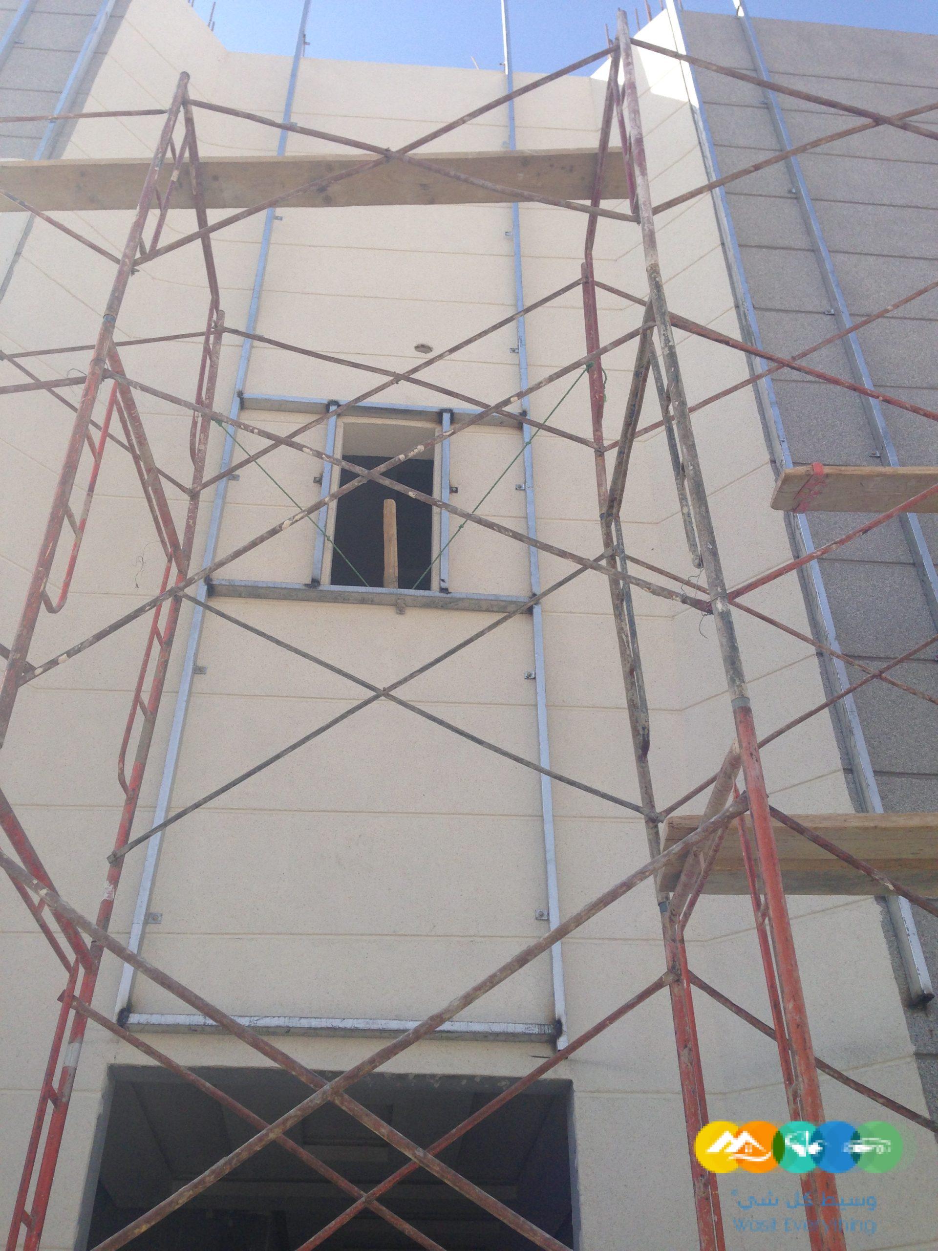 مشرف تشطيبات ديكورداخلي واجهات خارجية- لاندسكيب بالرياض