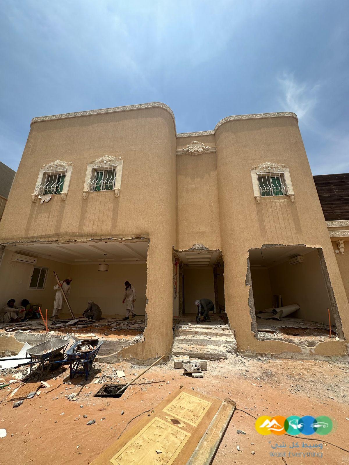 مشرف تشطيبات ديكورداخلي واجهات خارجية- لاندسكيب بالرياض