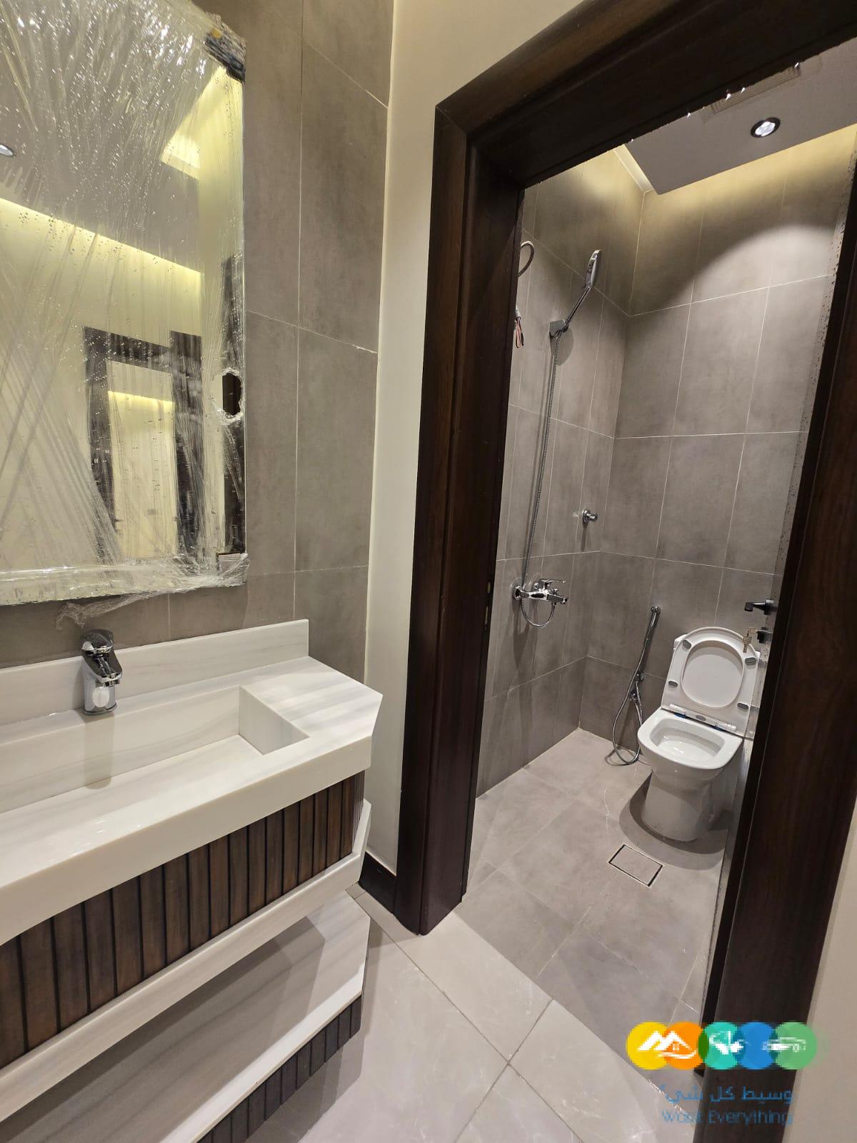 شقة 4 غرف بحي الروضة للبيع أفراغ فوري للبيع