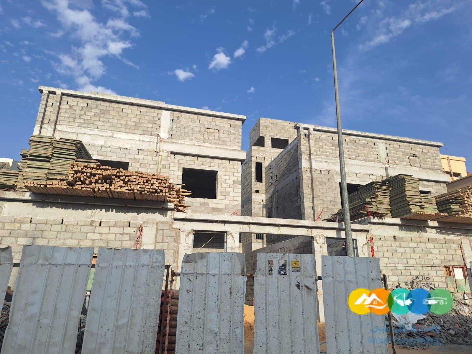 بناء ملحق خارجي زجاج في الرياض