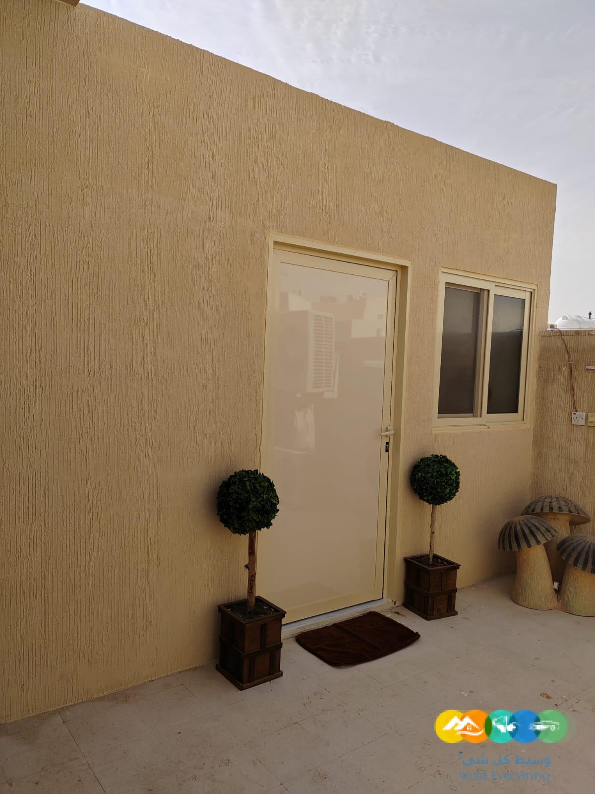 تصميم وتركيب ملاحق خارجية كبيرة في الرياض