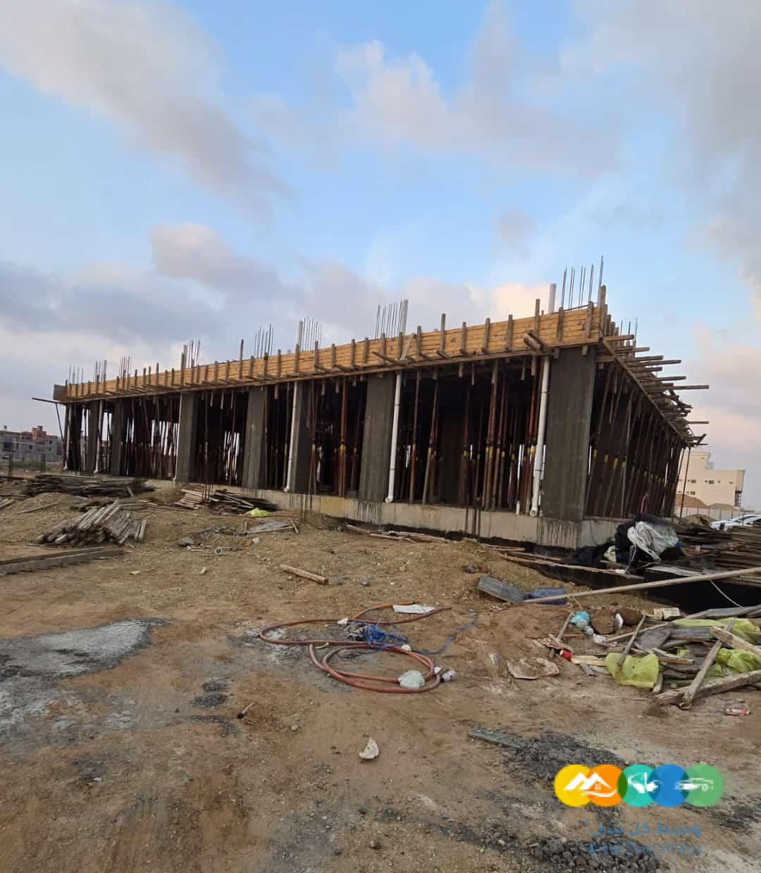 بناء ملحق خارجي زجاج في الرياض